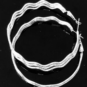Boucles d’oreilles motif « Vagues », créoles, 3 anneaux – Diamètre 6 cm – plaqué or blanc