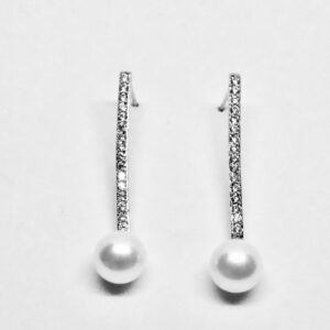 Boucles d’oreilles pendantes avec perle